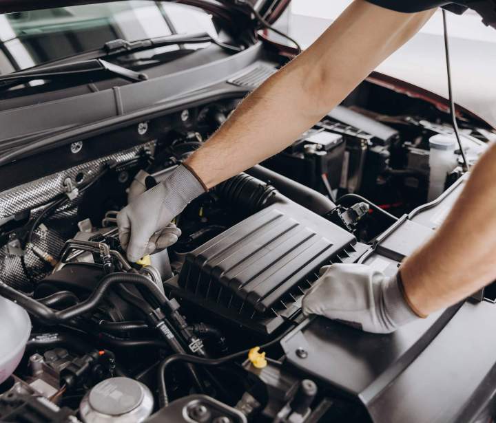 Car Maintenance Belvès